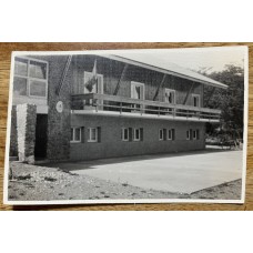 USHUAIA TIERRA DEL FUEGO ANTIGUA FOTO TIPO TARJETA POSTAL CIRCA 1965 HOSTERIA ALAKUSH